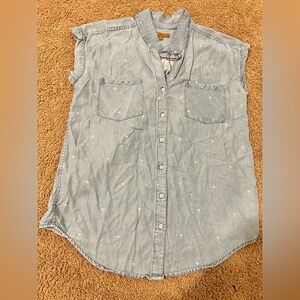 JACHS Girlfriend Light Blue Denim Shirt